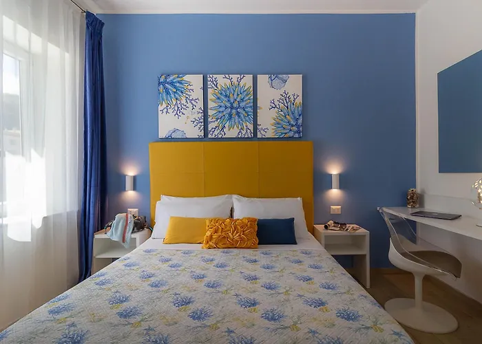 Апартаменты Vivaldo Accademia - Boutique Penthouse In The Heart Of *