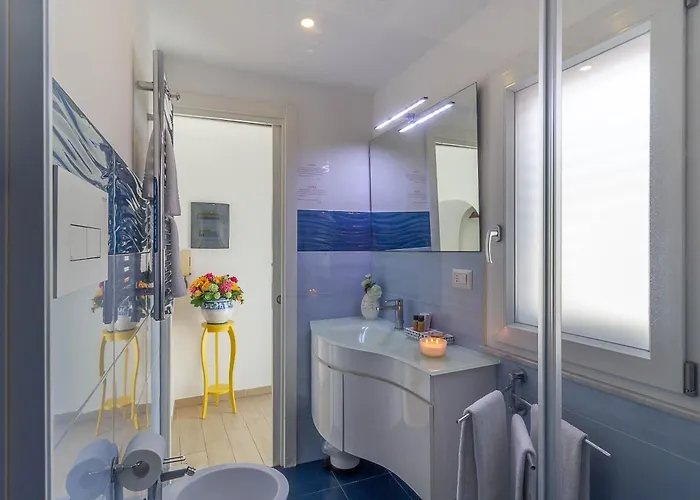 Апартаменты Vivaldo Accademia - Boutique Penthouse In The Heart Of